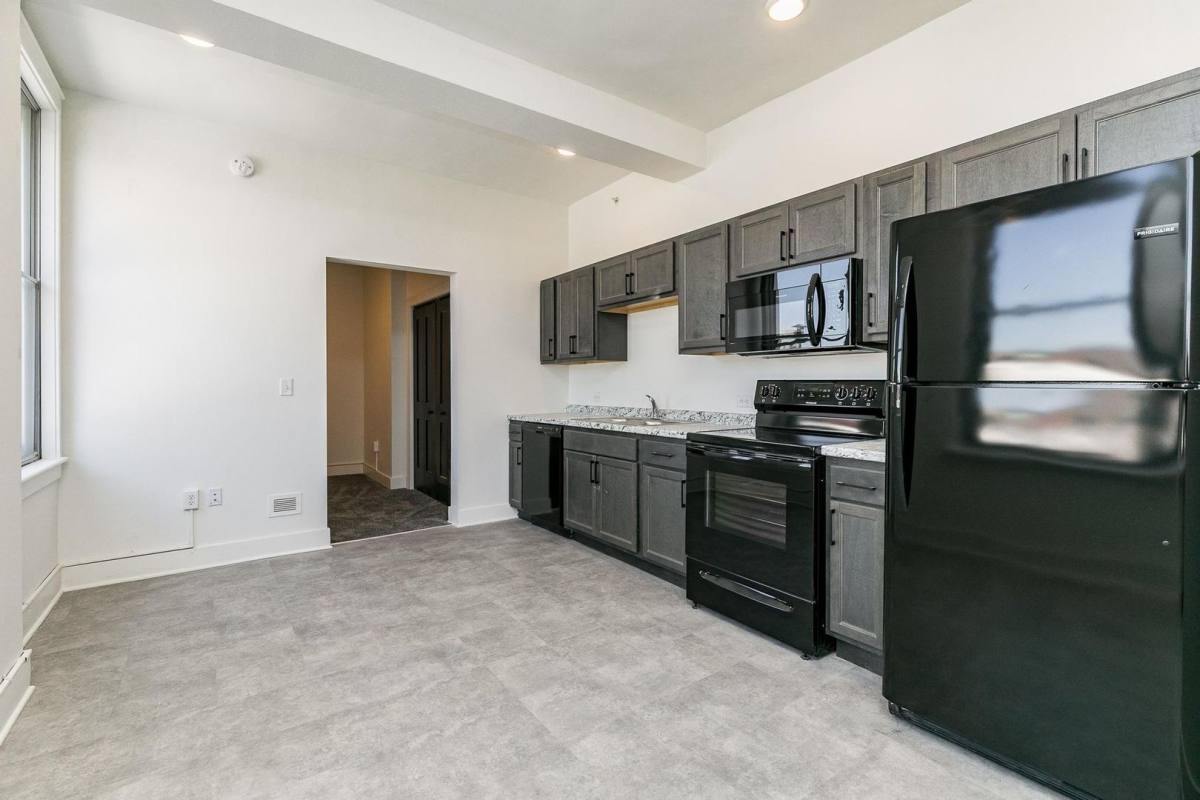 Apartment for rent at 210 2nd St SE, Cedar Rapids, IA 52401