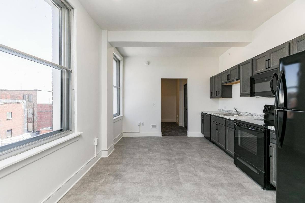 Apartment for rent at 210 2nd St SE, Cedar Rapids, IA 52401