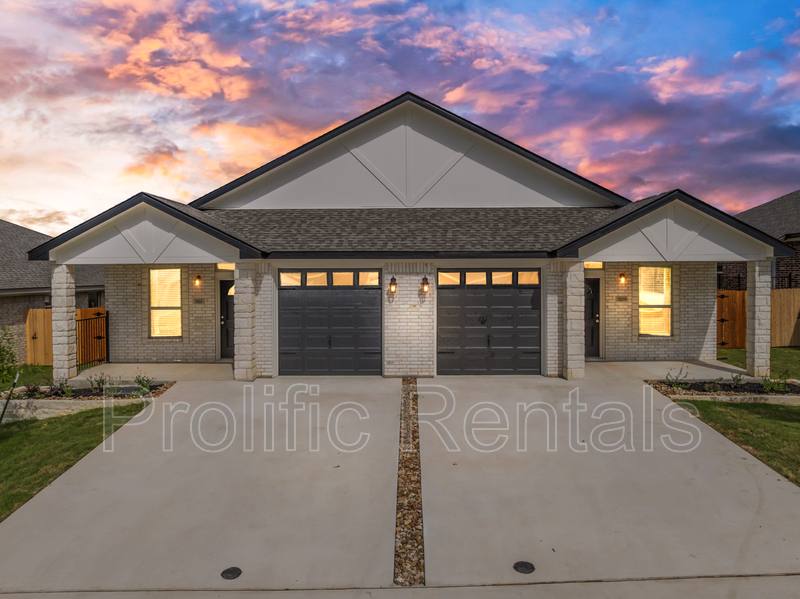 Townhouse for rent at 5109 Rose Petal Court #1, Killeen, TX 76542
