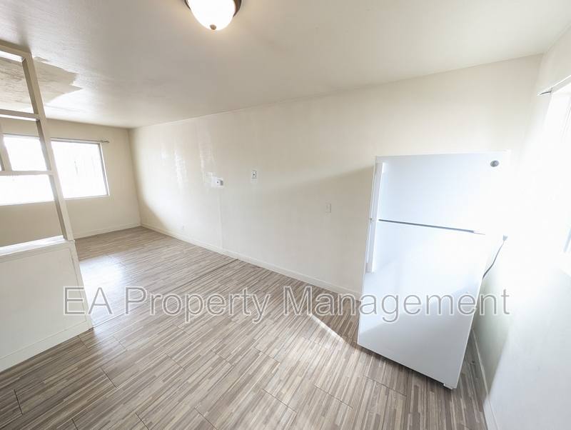 Apartment for rent at 1010 Palomas Dr SE #H, Albuquerque, NM 87108