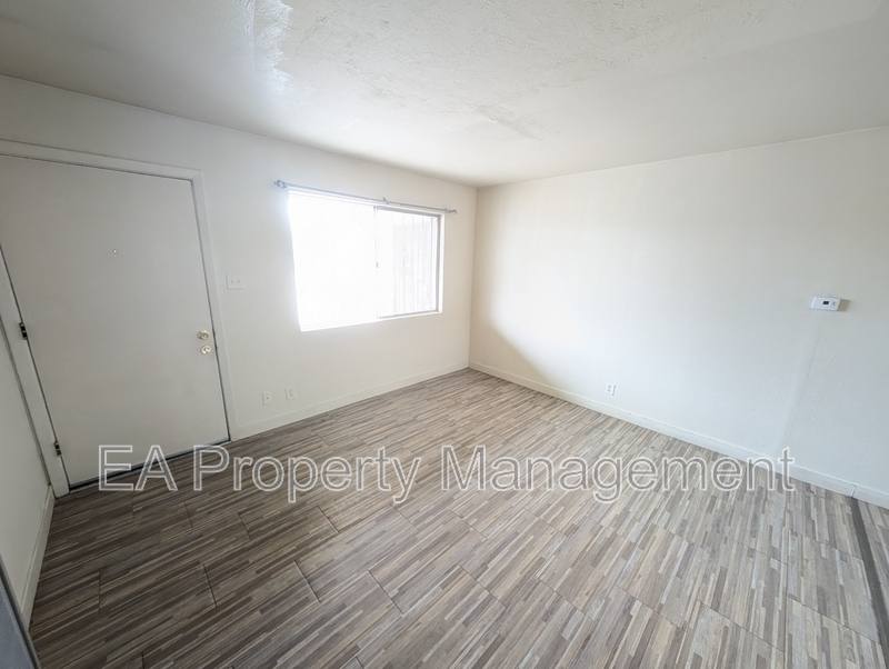 Apartment for rent at 1010 Palomas Dr SE #H, Albuquerque, NM 87108