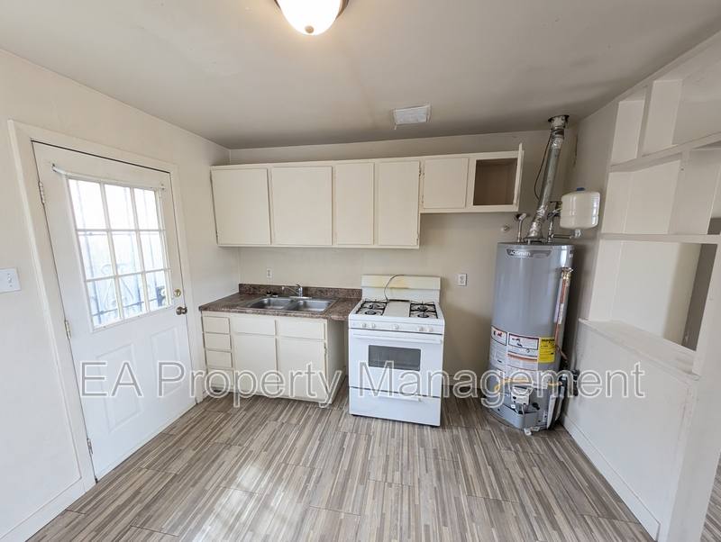 Apartment for rent at 1010 Palomas Dr SE #H, Albuquerque, NM 87108