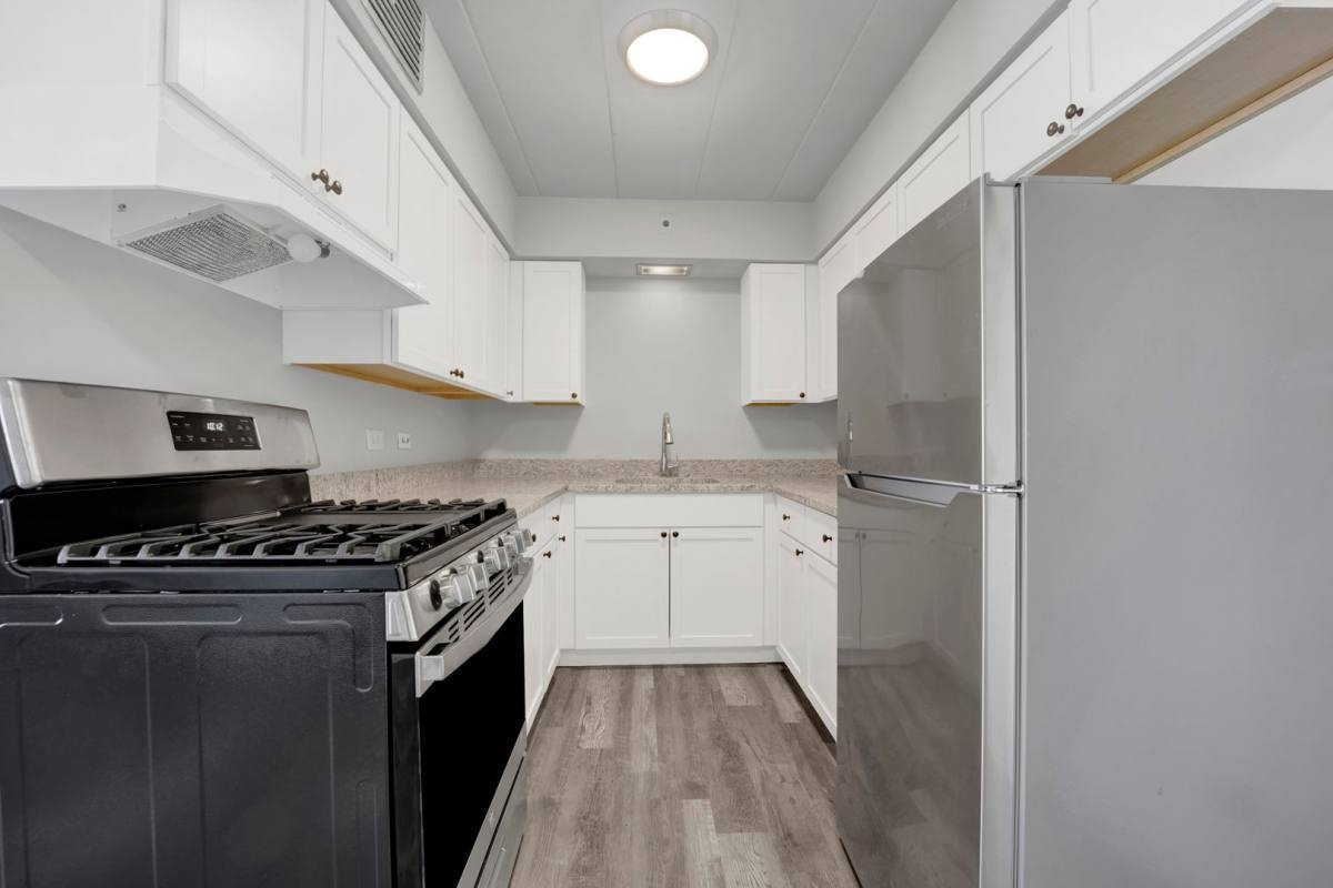 Apartment for rent at 2901 S Harlem Ave, Berwyn, IL 60402