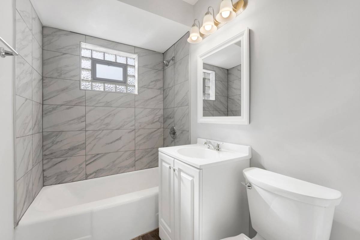 Apartment for rent at 2901 S Harlem Ave, Berwyn, IL 60402