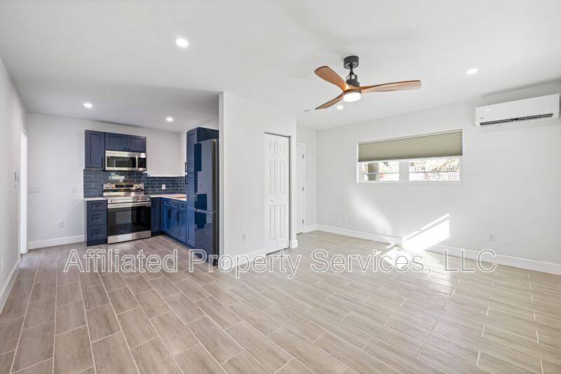 House for rent at 3012 Broadway Ave #205, West Palm Beach, FL 33407