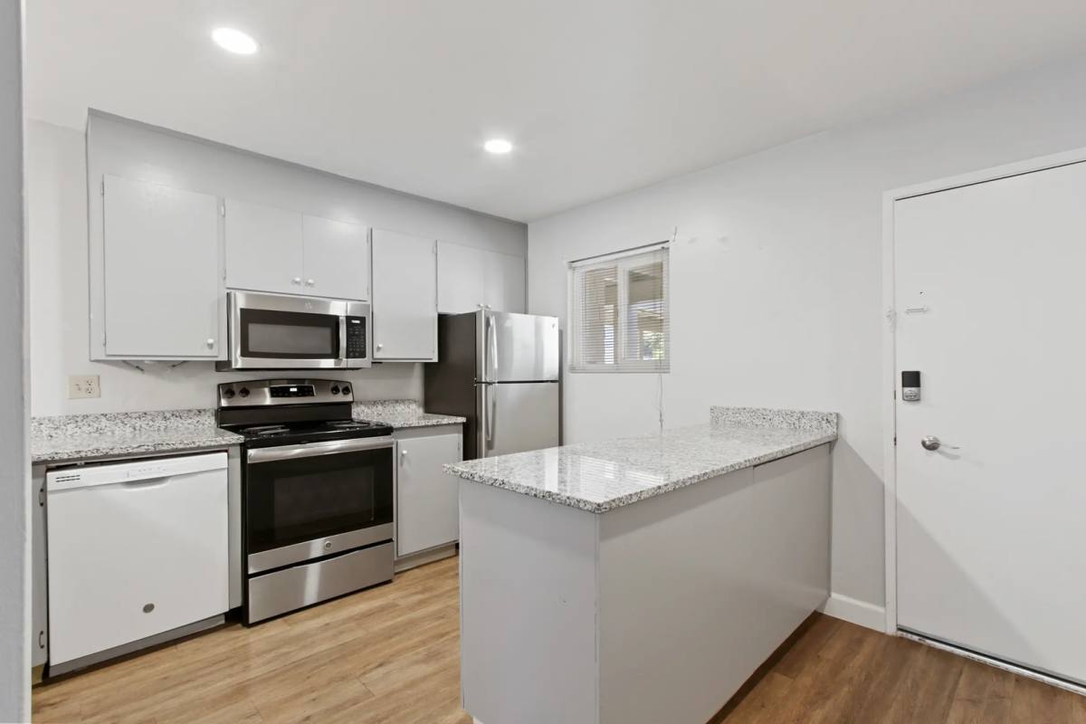 Apartment for rent at 745 F St, Davis, CA 95616