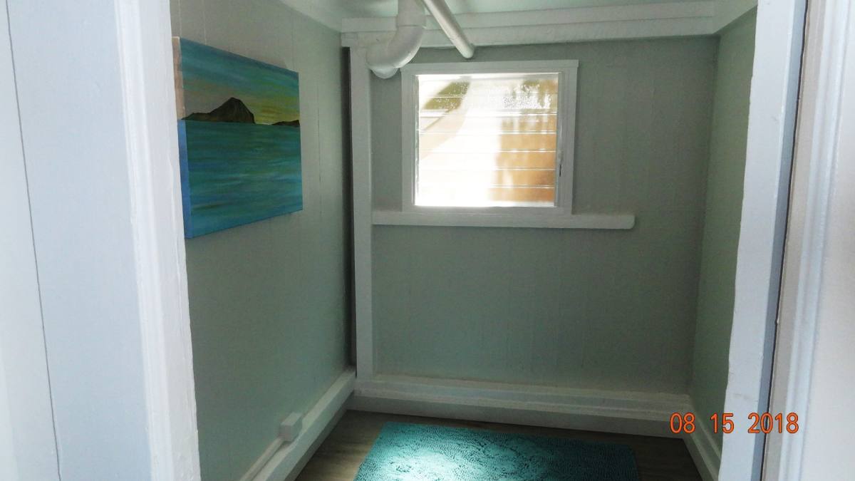 Apartment for rent at 3124 Brokaw St, Honolulu, HI 96815