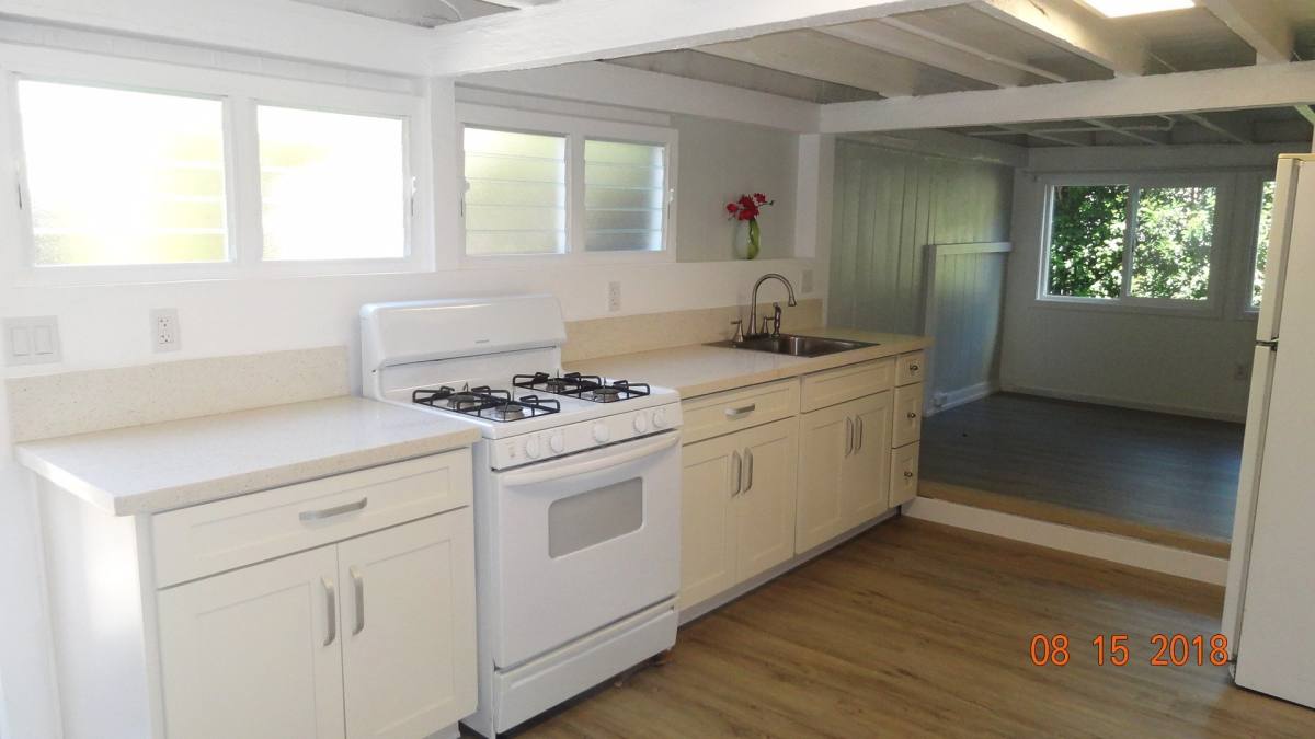 Apartment for rent at 3124 Brokaw St, Honolulu, HI 96815