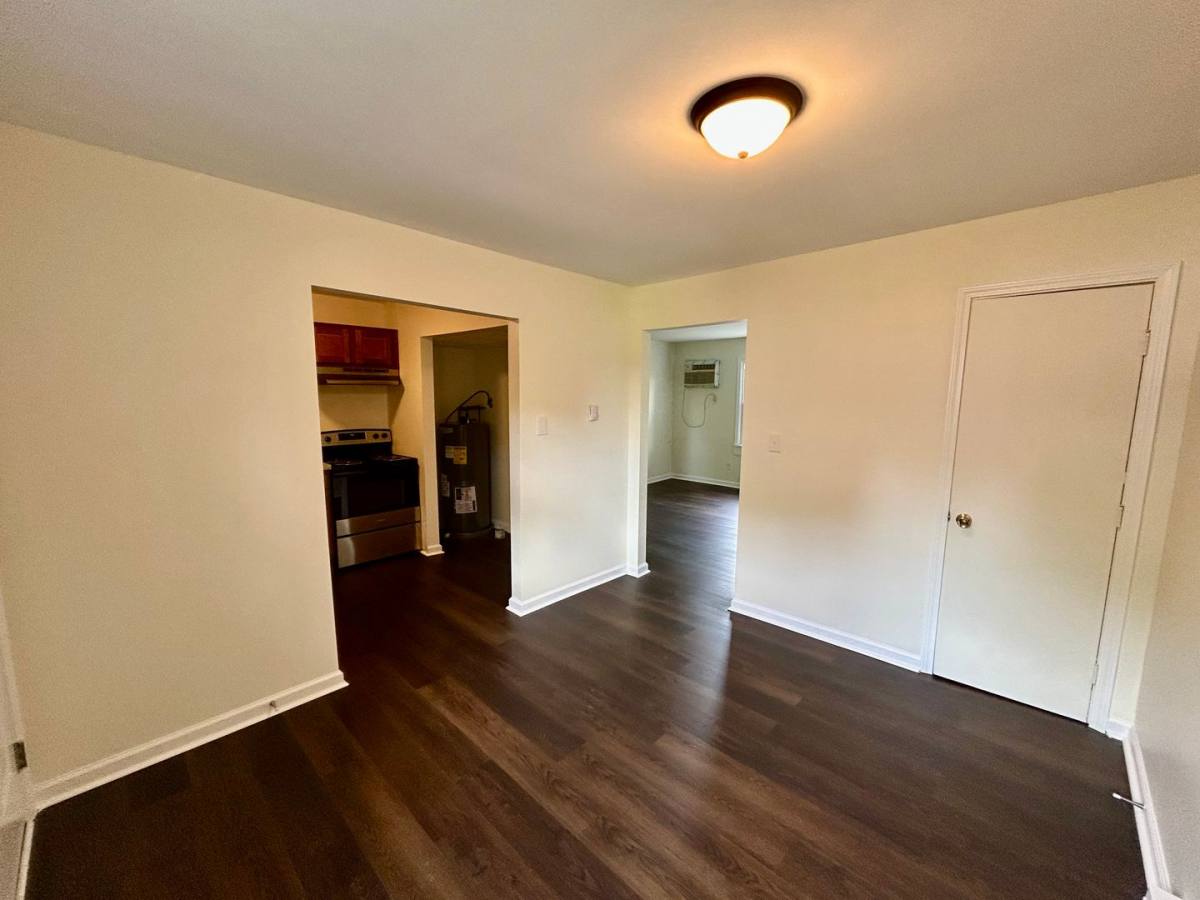 Apartment for rent at 190 Macey Ave, Versailles, KY 40383