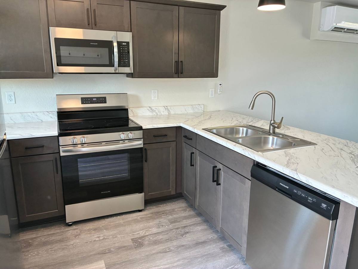 Apartment for rent at 1989 Sky Park Dr, Medford, OR 97504