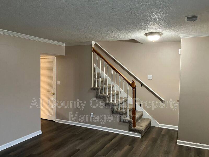 Townhouse for rent at 2350 Grayson Valley Circle, Birmingham, AL 35235