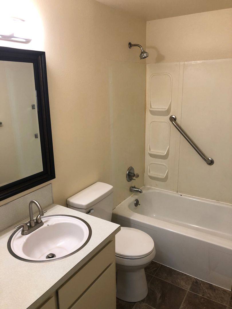 House for rent at 1009 N Hulet Ave, Newberg, OR 97132