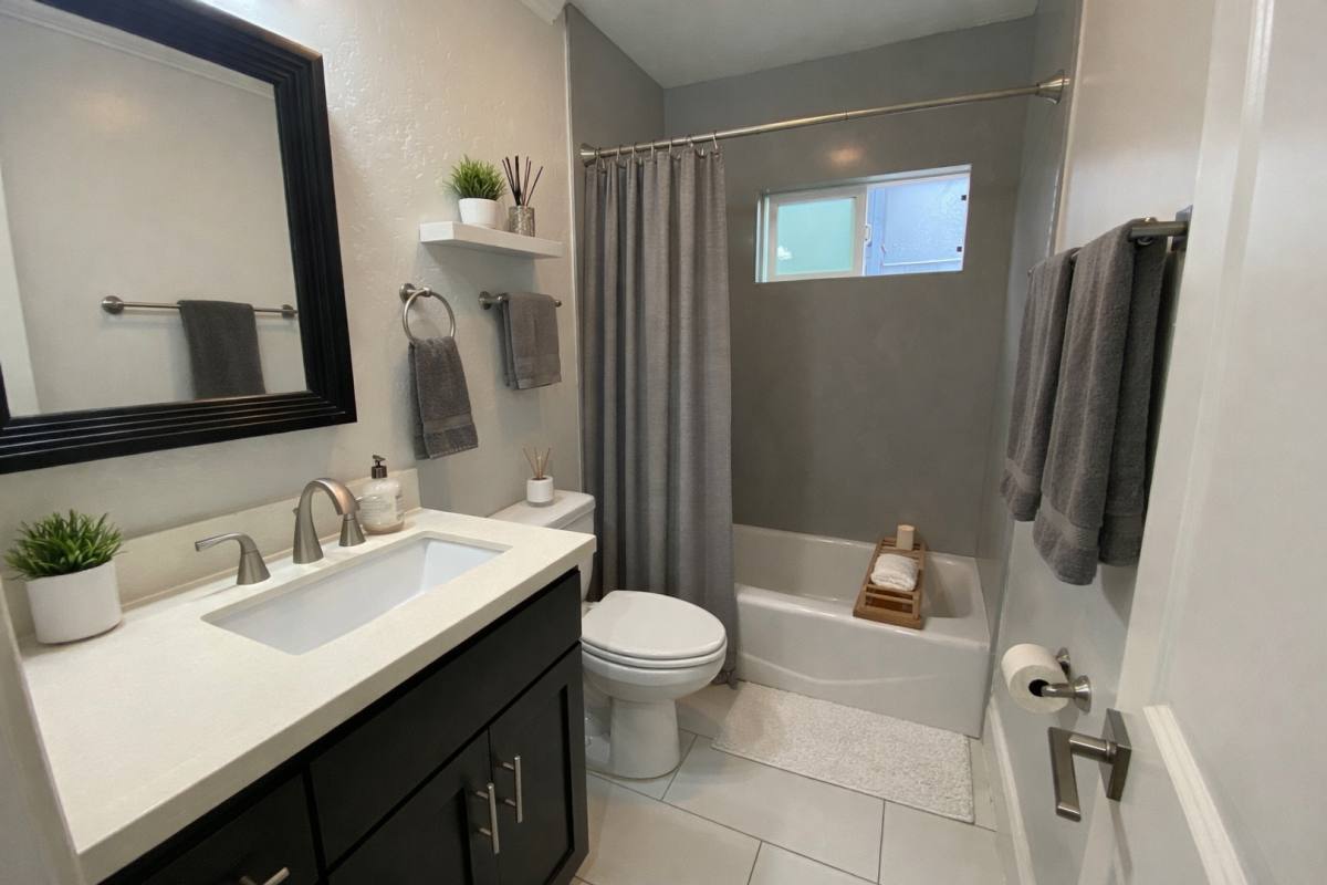 Apartment for rent at 4523 Wilson Ave, San Diego, CA 92116