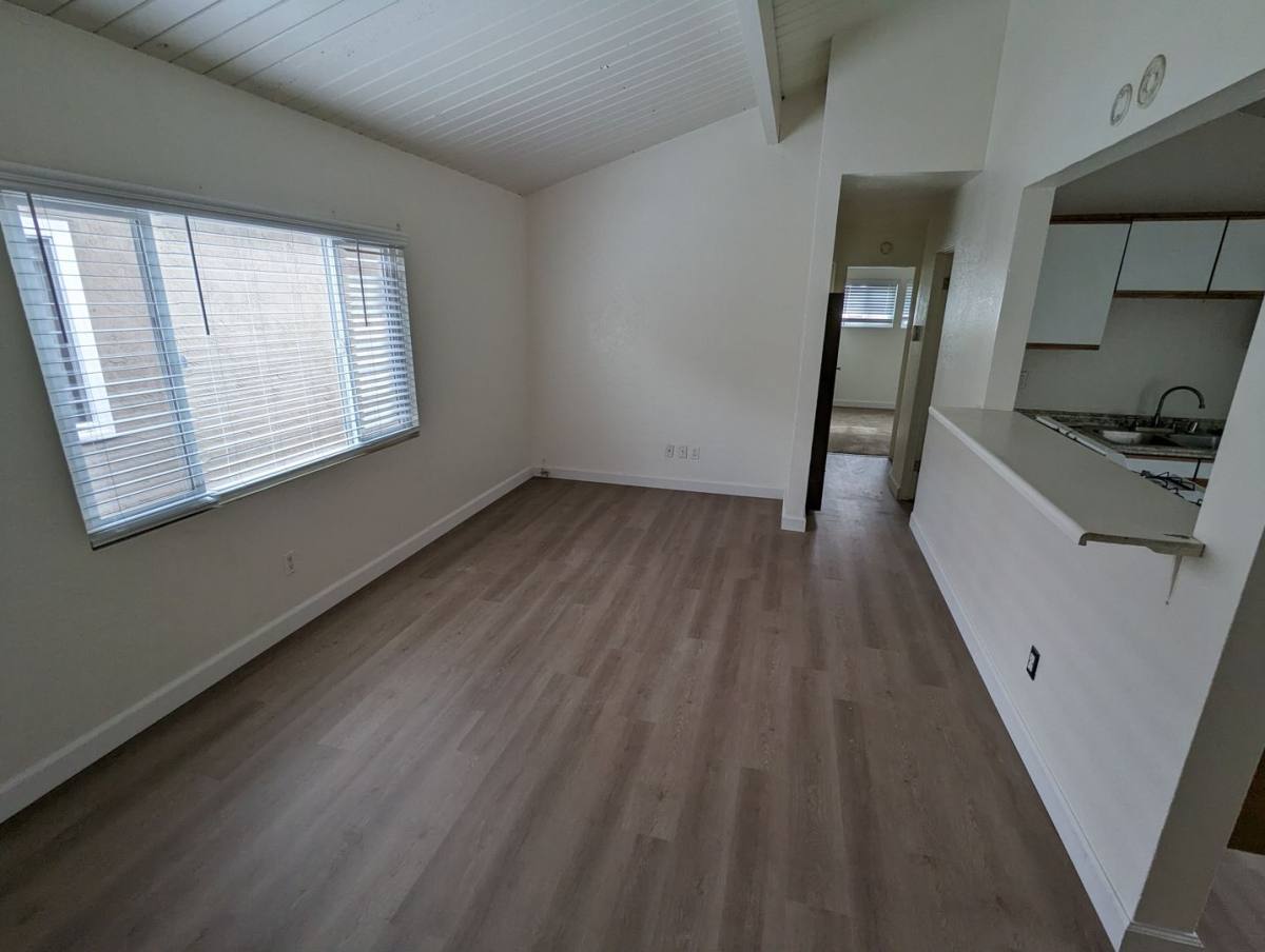Apartment for rent at 2037 Garnet Ave, San Diego, CA 92109
