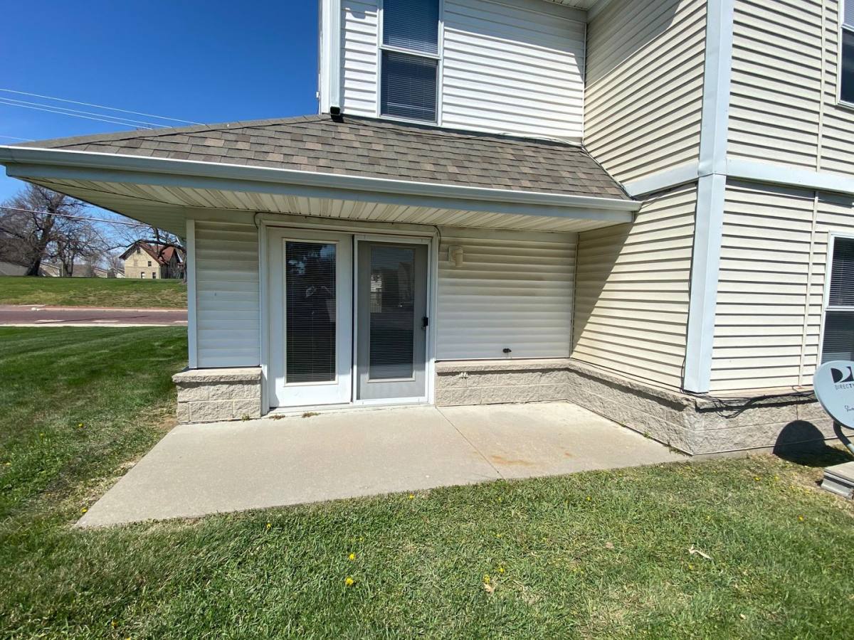 Apartment for rent at 1833 N 18th St, Omaha, NE 68110