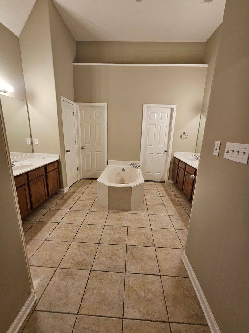 House for rent at 8843 Campaldino Ave, Cordova, TN 38018