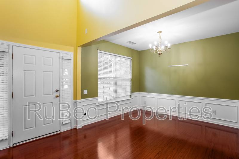 House for rent at 10313 Scotch Pine Circle, Charlotte, NC 28262