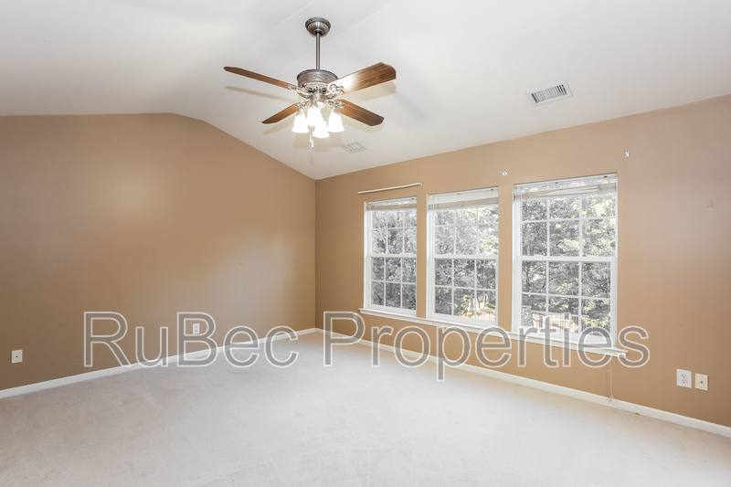 House for rent at 10313 Scotch Pine Circle, Charlotte, NC 28262