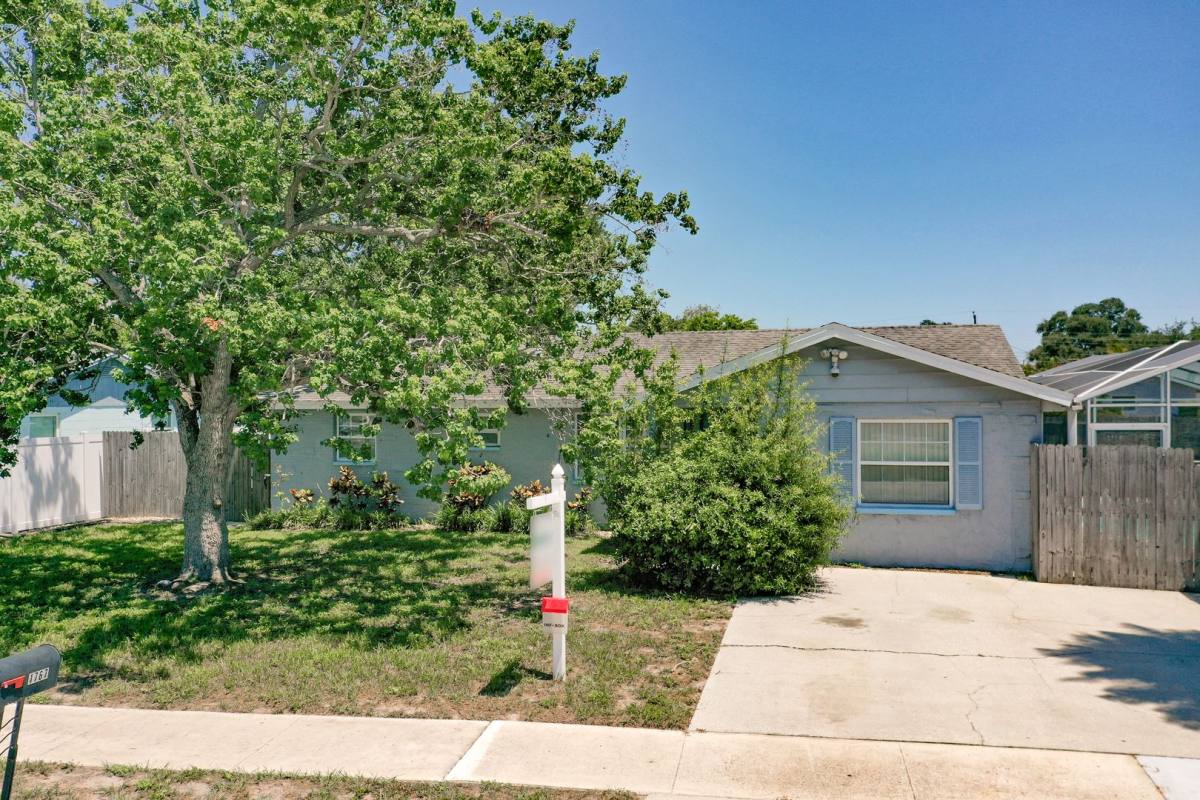 House for rent at 1767 10th St SW, Largo, FL 33778