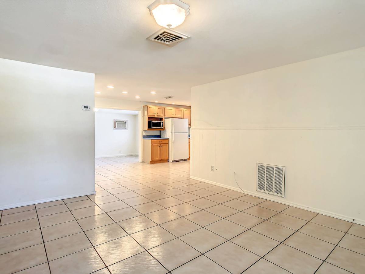 House for rent at 1767 10th St SW, Largo, FL 33778