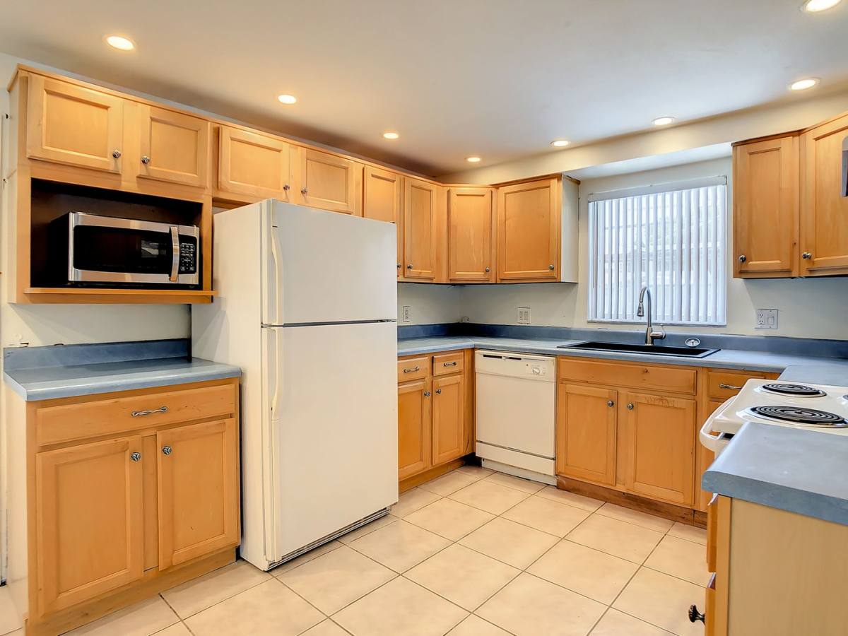 House for rent at 1767 10th St SW, Largo, FL 33778