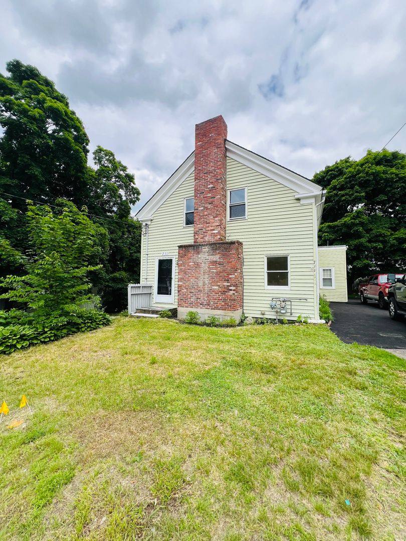House for rent at 711 Pleasant St, East Weymouth, MA 02189