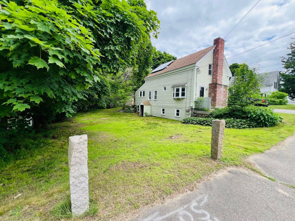 House for rent at 711 Pleasant St, East Weymouth, MA 02189