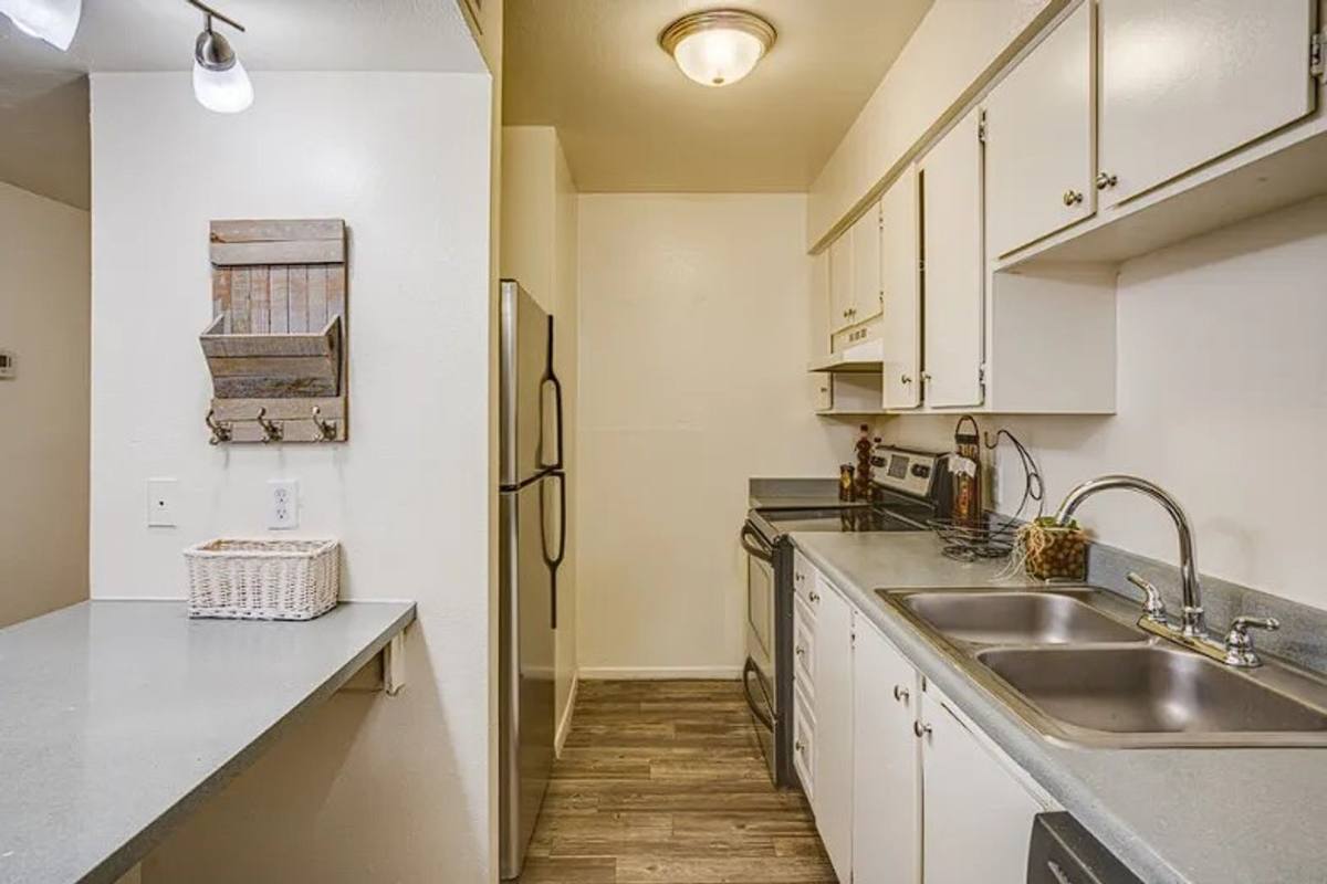 Apartment for rent at 2641 W Butler Dr, Phoenix, AZ 85051