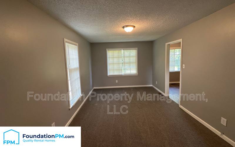 House for rent at 4523 Knotty Oaks Dr, Memphis, TN 38141