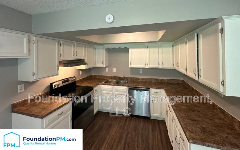 House for rent at 4523 Knotty Oaks Dr, Memphis, TN 38141