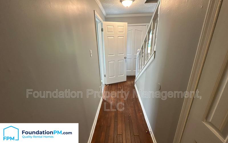 House for rent at 4523 Knotty Oaks Dr, Memphis, TN 38141