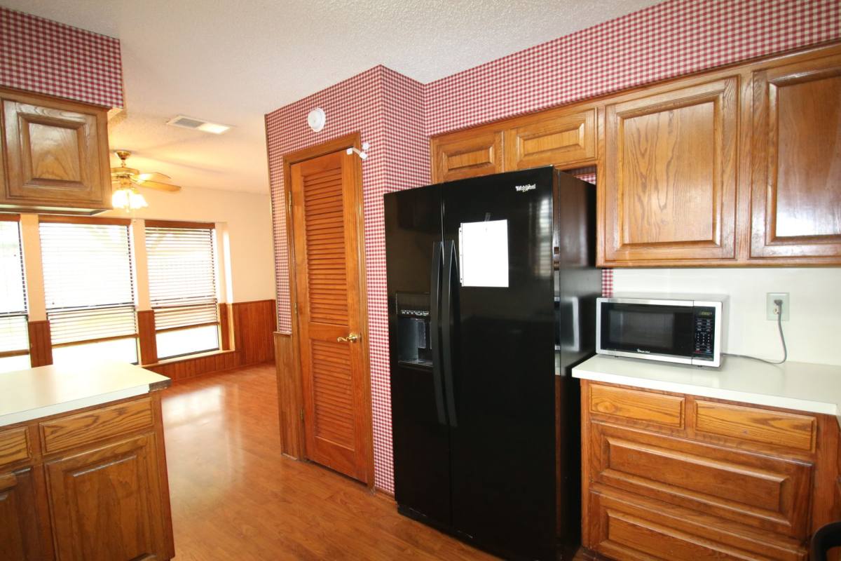House for rent at 420 Birchwood Lane, Fort Worth, TX 76108