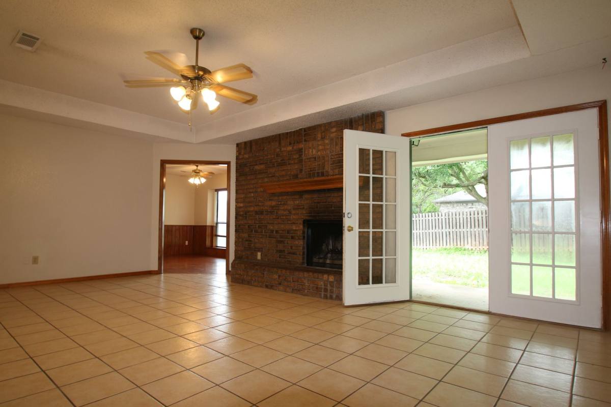 House for rent at 420 Birchwood Lane, Fort Worth, TX 76108