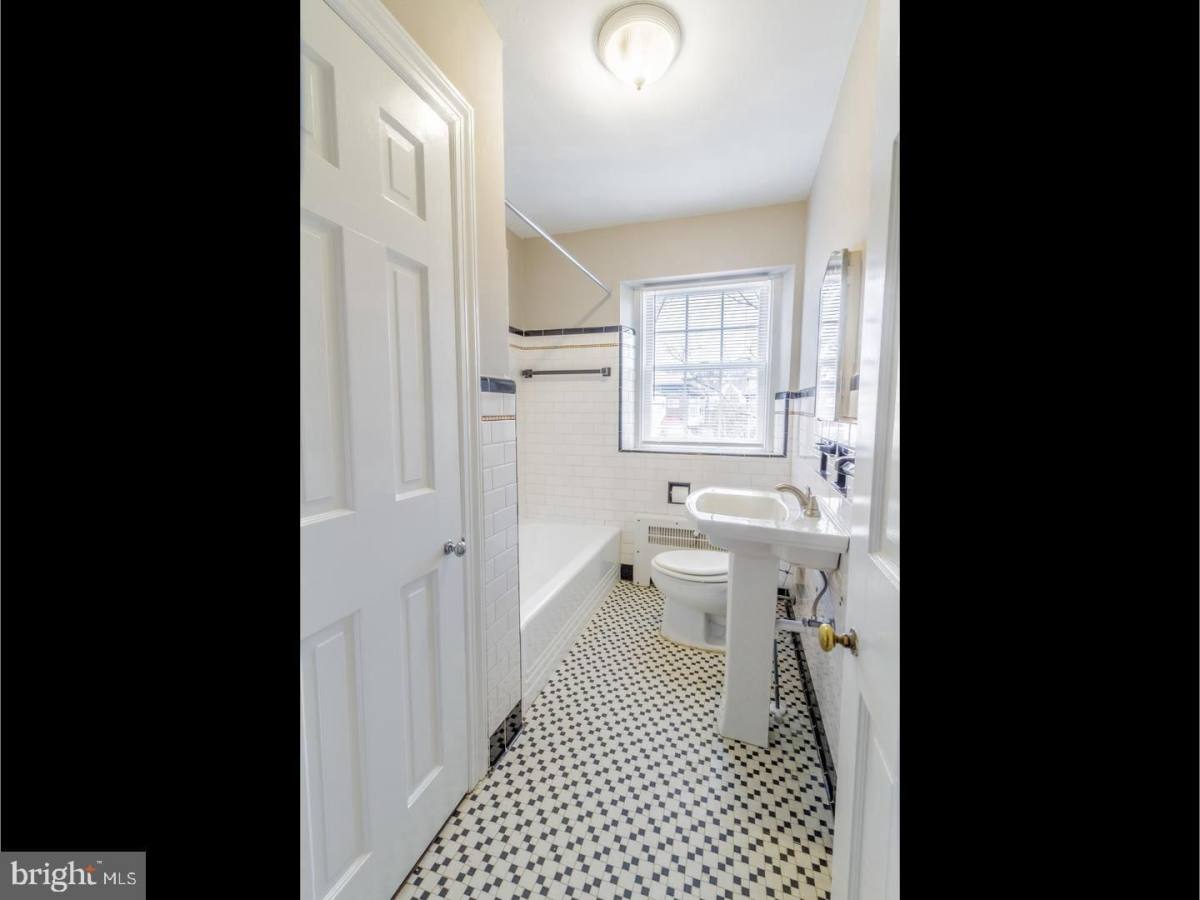 Apartment for rent at 709 N Broom St, Wilmington, DE 19805