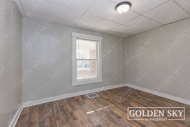 Apartment for rent at 2207 S Walnut St #1, Muncie, IN 47302