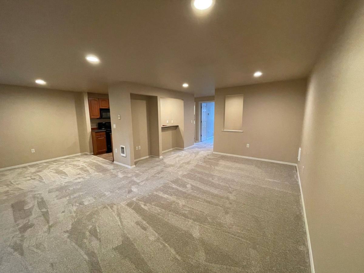 Condo for rent at 15433 Country Club Dr, Bothell, WA 98012