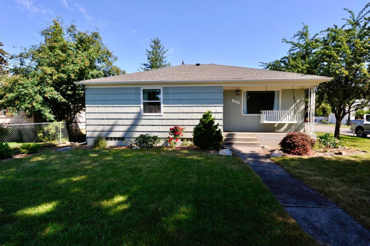 House for rent at 1223 E St Maries Ave, Coeur D Alene, ID 83814