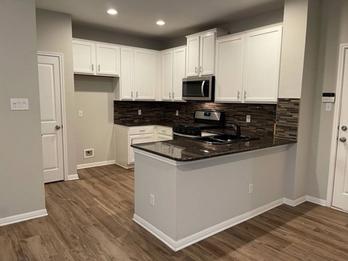 Townhouse for rent at 8518 Cahill Dr, Austin, TX 78729