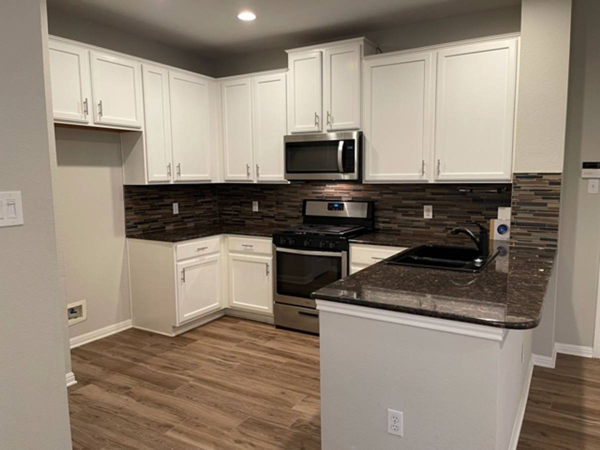 Townhouse for rent at 8518 Cahill Dr, Austin, TX 78729