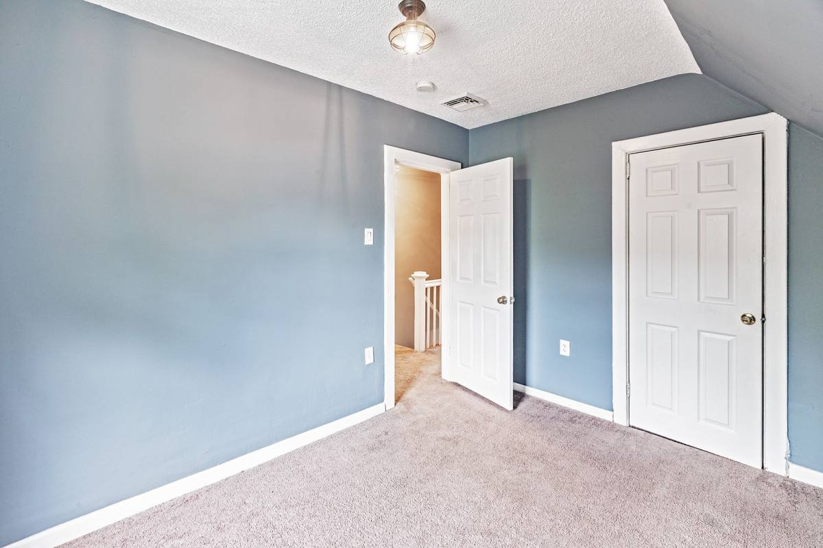 Townhouse for rent at 237 Ridge Rd #ANALINE Village, Claymont, DE 19703