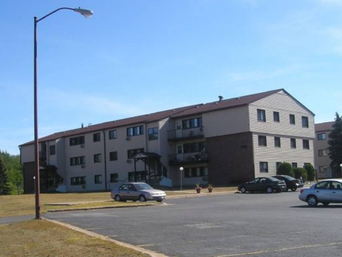Apartment for rent at 711, 717, 701, 703 W Empire St, Ishpeming, MI 49849
