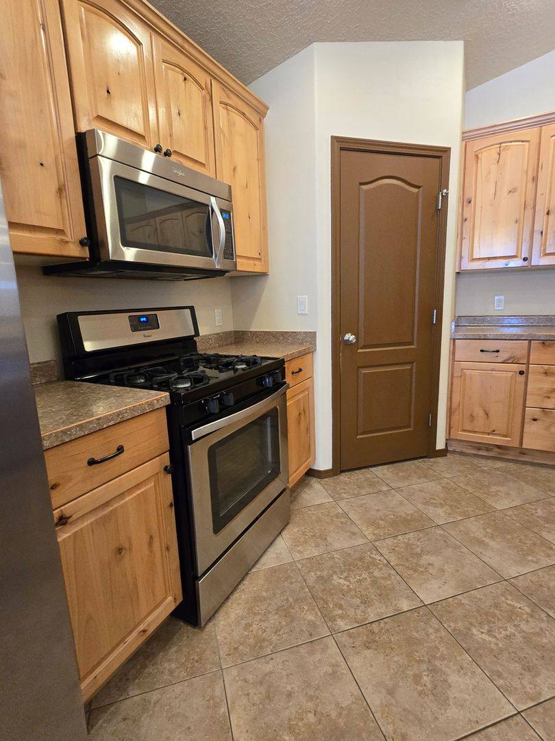 House for rent at 608 Monarch St, Farmington, NM 87401