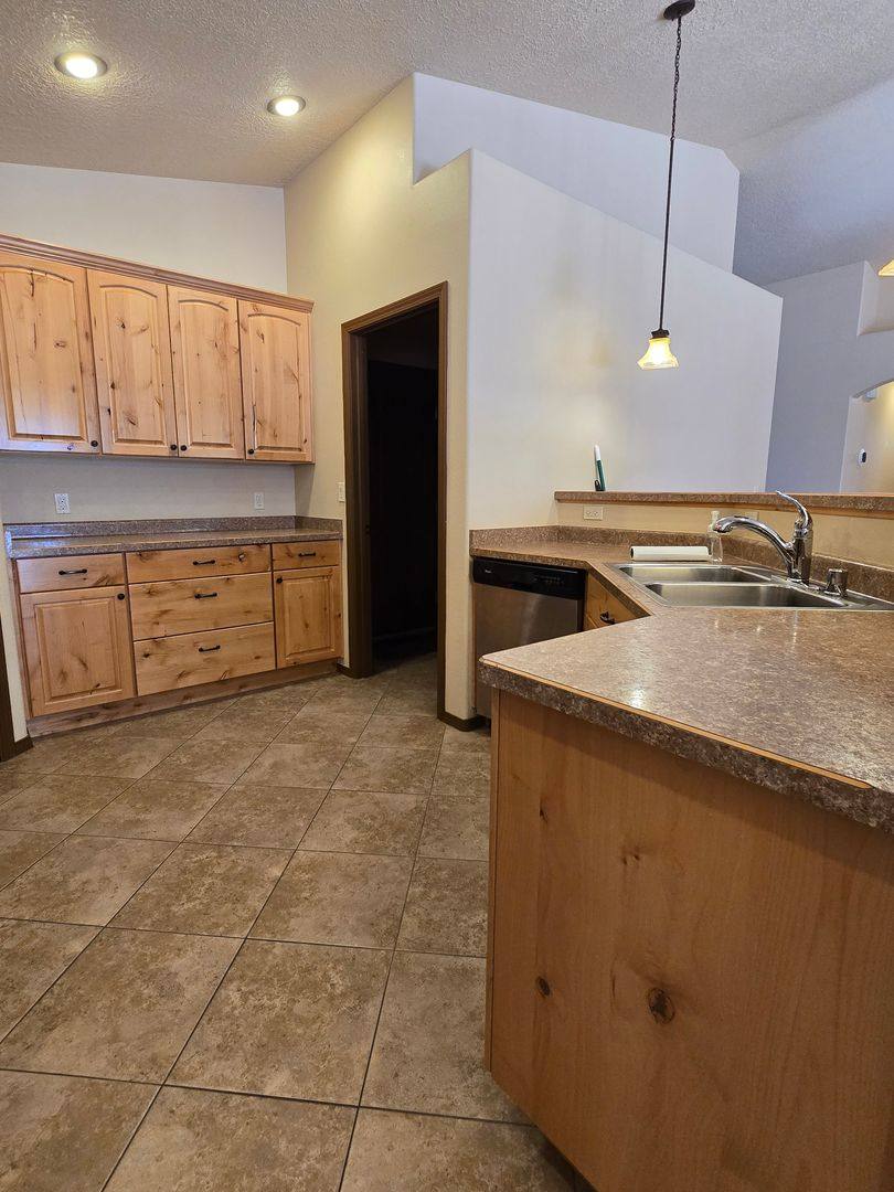 House for rent at 608 Monarch St, Farmington, NM 87401