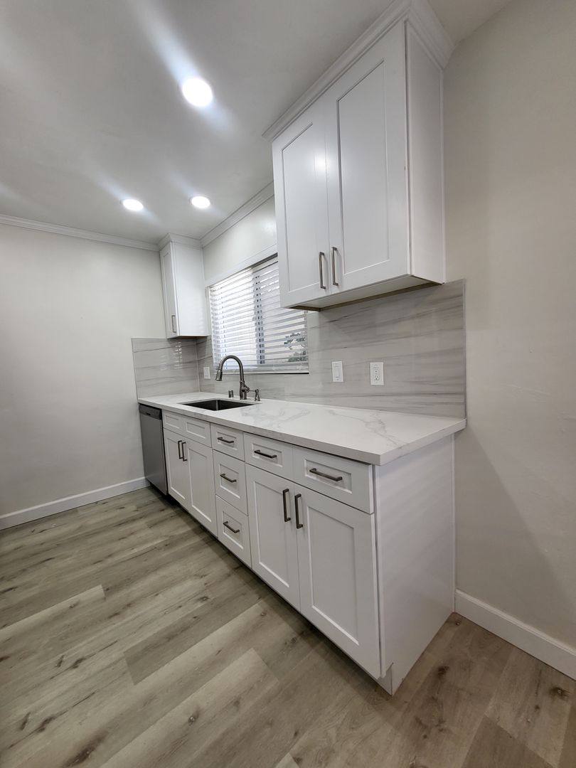 Apartment for rent at 2822 Reynard Way, San Diego, CA 92103