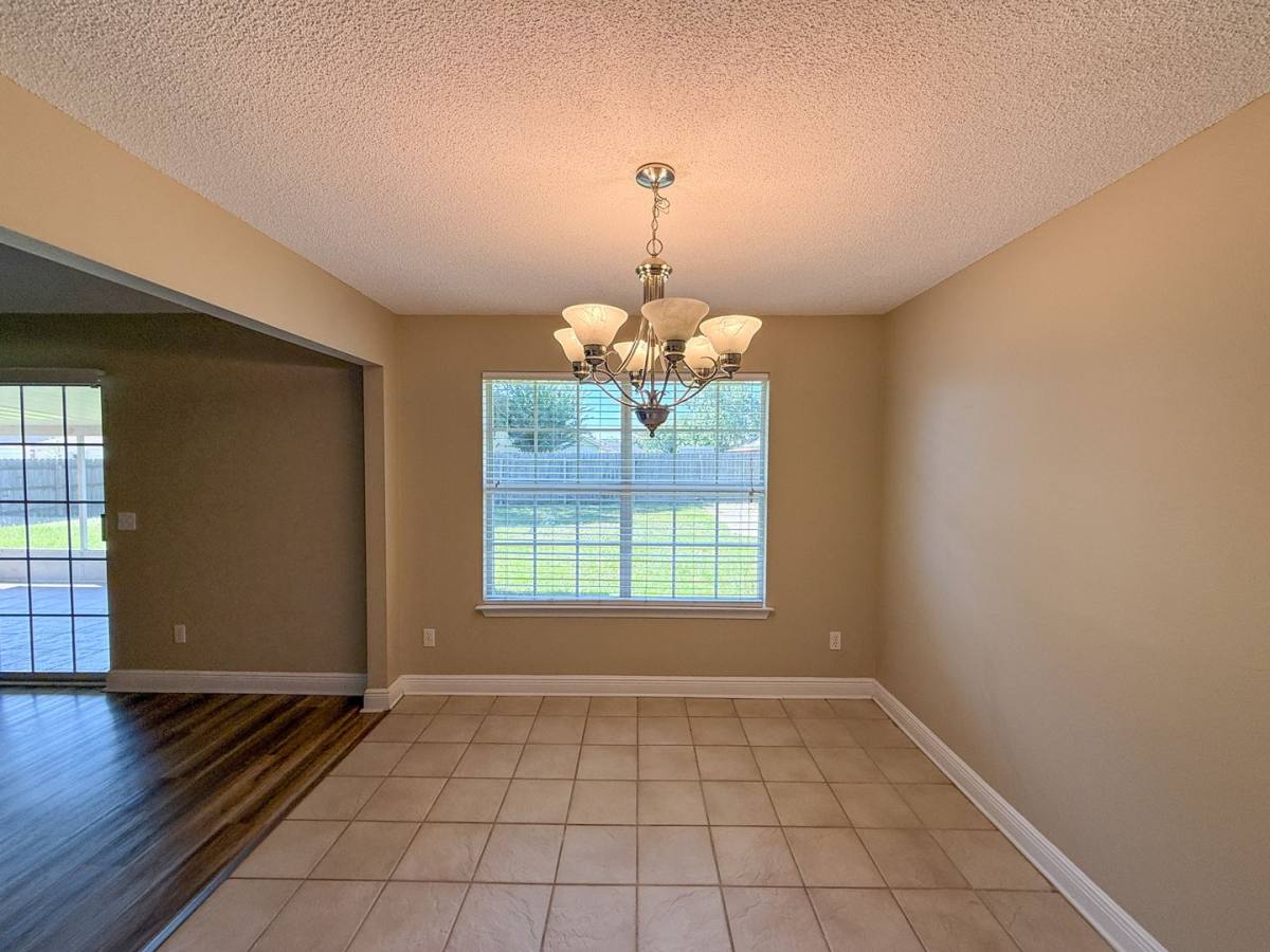 House for rent at 1519 Sandcliff Dr, Pensacola, FL 32507