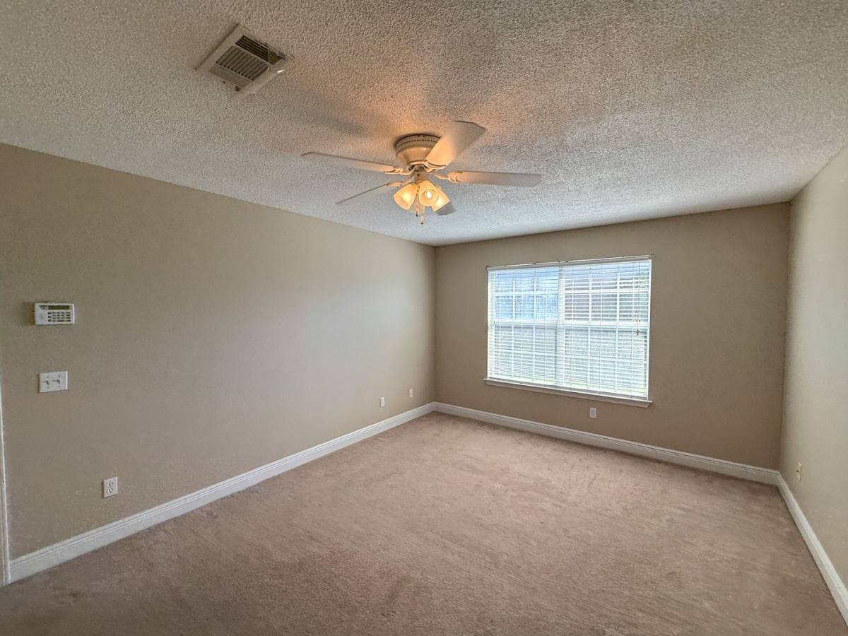 House for rent at 1519 Sandcliff Dr, Pensacola, FL 32507