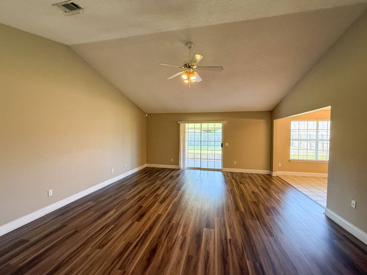 House for rent at 1519 Sandcliff Dr, Pensacola, FL 32507