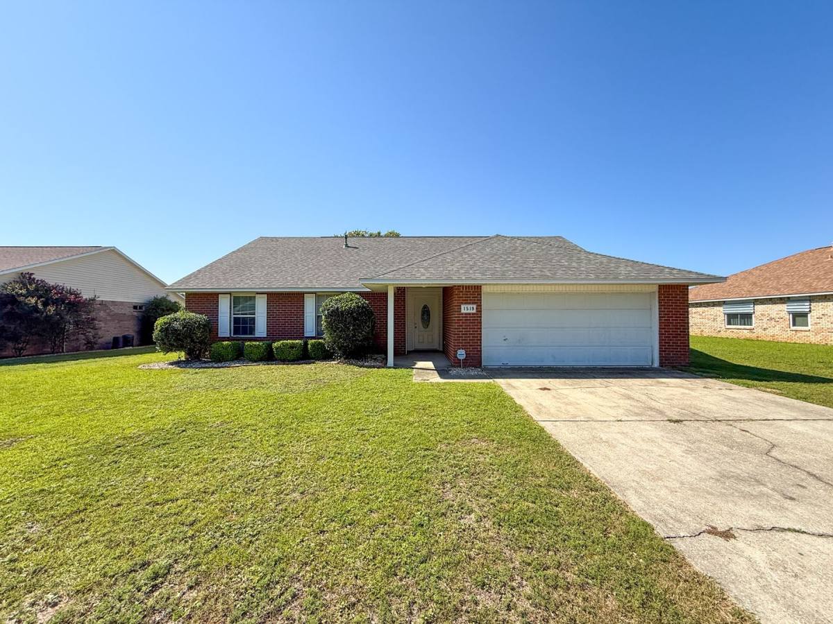 House for rent at 1519 Sandcliff Dr, Pensacola, FL 32507