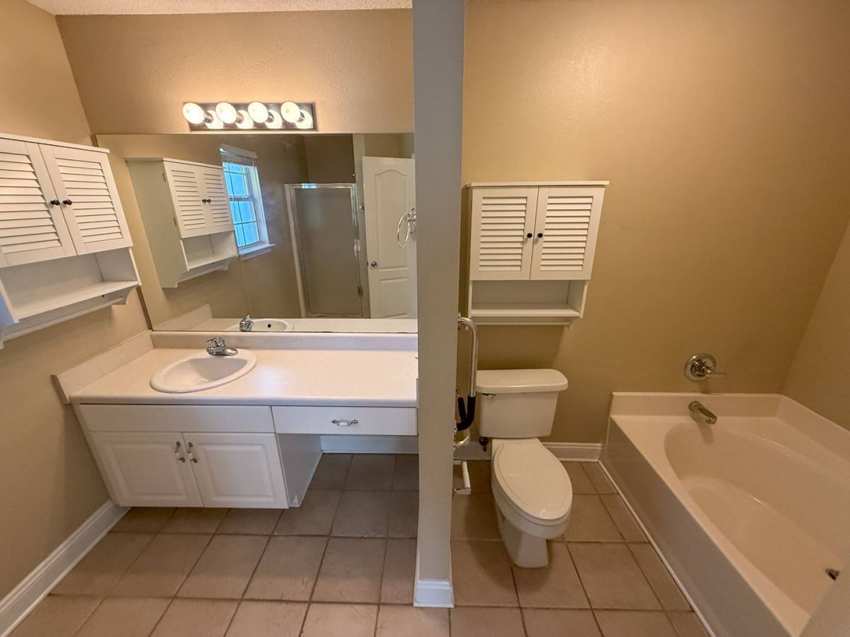 House for rent at 1519 Sandcliff Dr, Pensacola, FL 32507