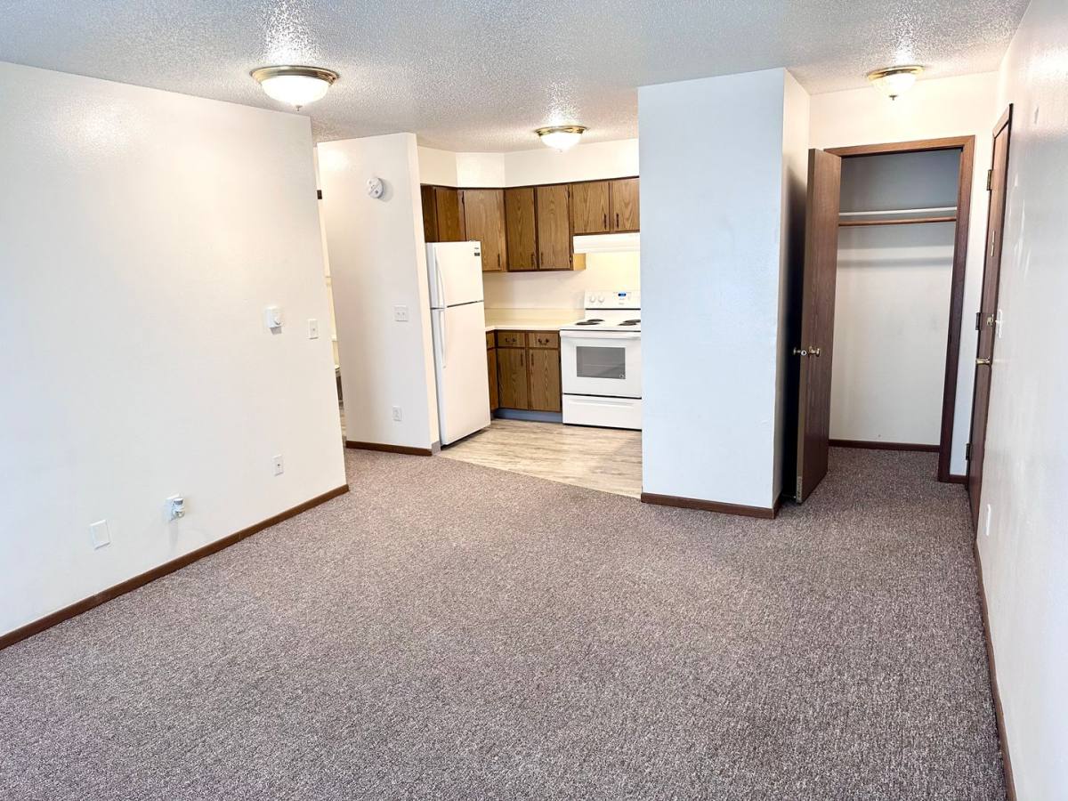 Apartment for rent at 902 N 14th St, Indianola, IA 50125